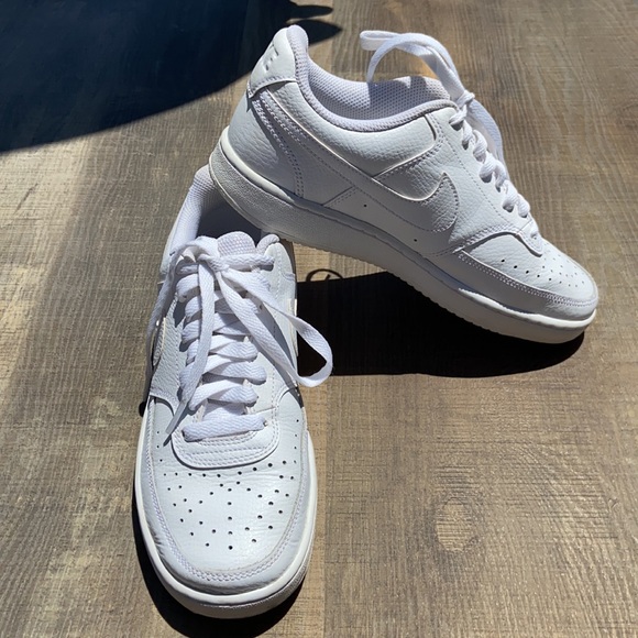 Nike Court Vision Low - Picture 9 of 11